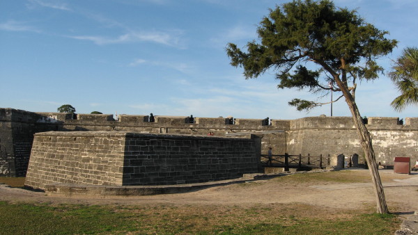 Fort detail 1